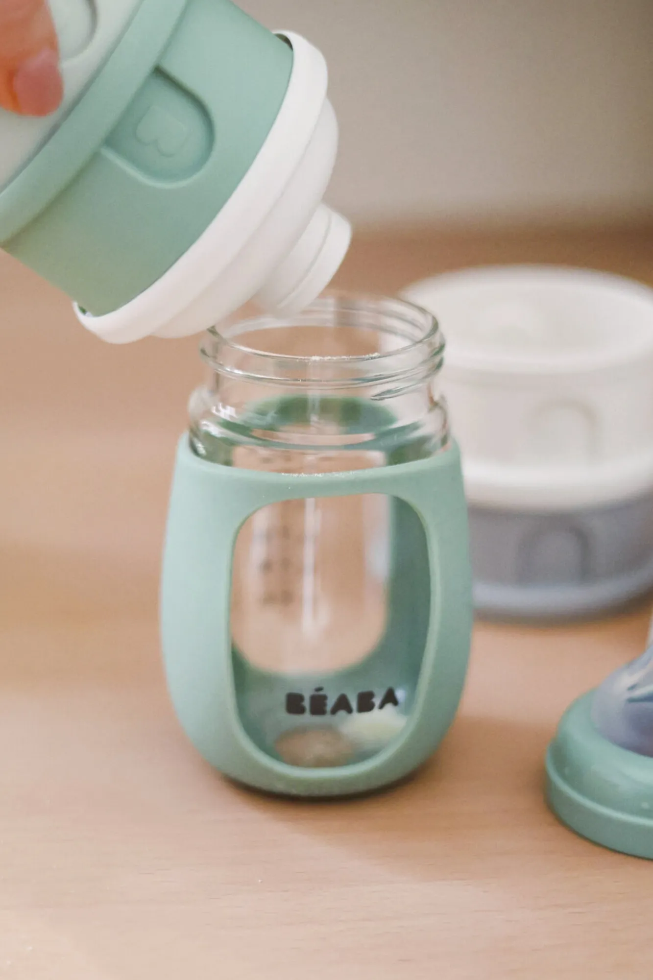 Sorties De Bébé*BÉABA Boite Doseuse 4 Compartiments Cotton / Sage Green