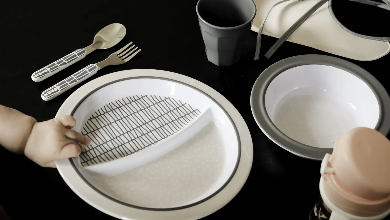 Couverts, Vaisselle Et Bavoirs*BÉABA Coffret Cadeau Repas Pink Grid