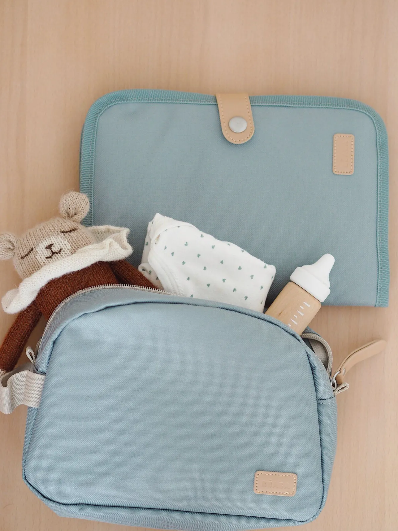 Accessoires De Toilette*BÉABA Protege Carnet De Sante Sage Green